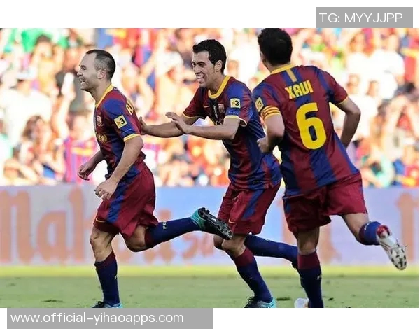 阿玛德期待姆伯莫在关键比赛中展现进球能力我与他都能胜任10号位