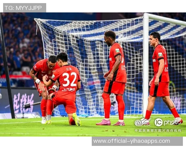 2025华润饮料中超联赛第29轮上海申花与深圳新鹏城赛后发布会精彩回顾与分析